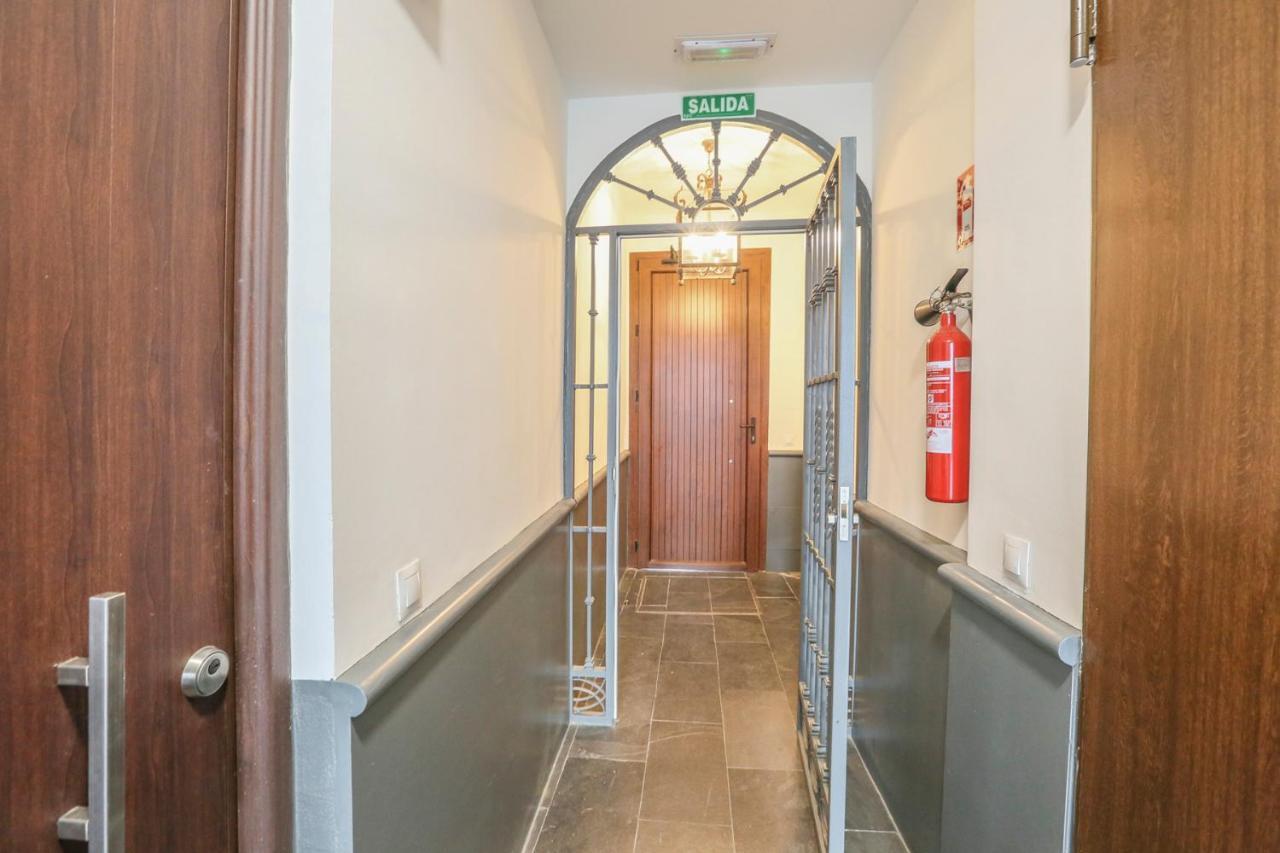 Apartamento Alfareria Севиля Екстериор снимка