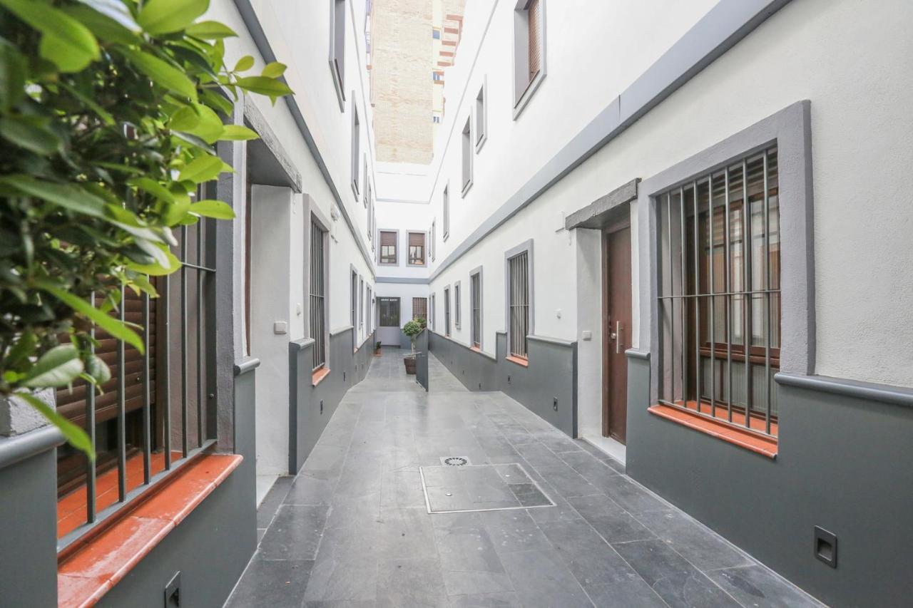 Apartamento Alfareria Севиля Екстериор снимка